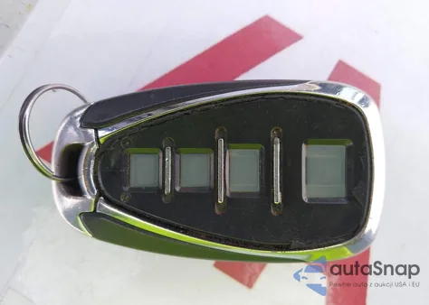 2018 Chevrolet Volt Premier z USA, uszkodzony, nr VIN 1G1RB6S56JU153580